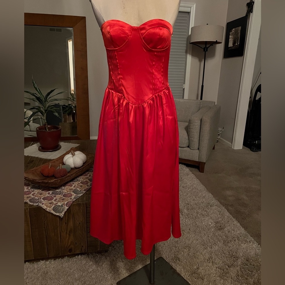 New with tags- stunning red strapless corset party dress, midi length, small